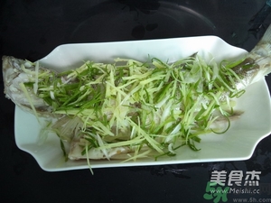 鱸魚蒸多長(zhǎng)時(shí)間？鱸魚怎么蒸？
