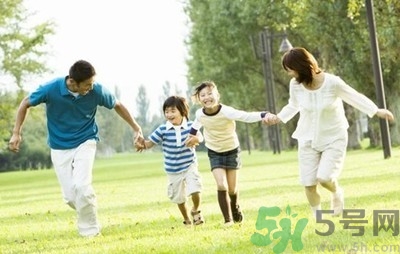 父親對孩子的影響有多大？父親對孩子的陪伴重要嗎？
