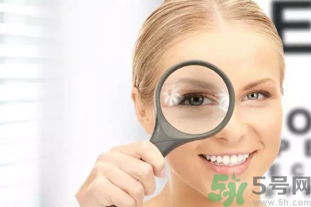 眼睛視力模糊是怎么回事？眼睛視力模糊是怎么辦？