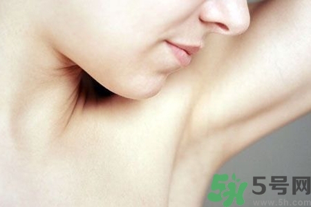 女人腋下不長毛怎么回事？女人腋下不長毛怎么辦？
