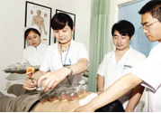 老人能在家拔火罐嗎？老年人拔火罐需要注意什么？