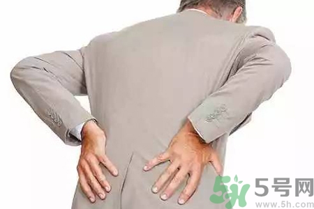 后背刺痛是怎么回事？后背刺痛是怎么辦？