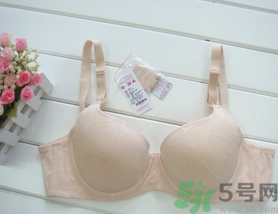 哺乳文胸帶鋼圈的好還是不帶好？哺乳內(nèi)衣怎么洗