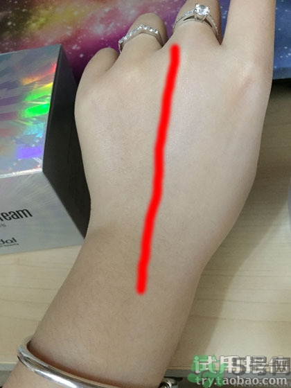 素顏霜和氣墊哪個好？素顏霜和氣墊bb哪個好？