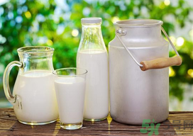 吃完柿子可以喝牛奶嗎？吃完柿子多久可以喝牛奶？