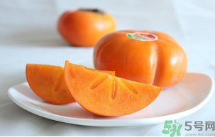 脆柿子皮可以吃嗎？脆柿子要削皮嗎？