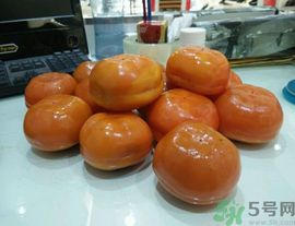 硬柿子和軟柿子的區(qū)別？硬柿子怎么變軟？