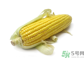 玉米沒(méi)煮熟能吃嗎？沒(méi)煮熟的玉米能吃嗎？