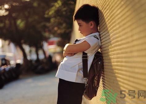 兒童性格內向怎么辦？兒童性格培養(yǎng)的書有哪些