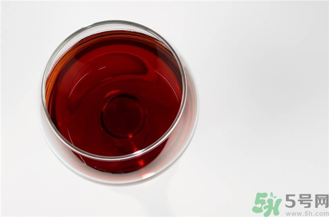 葡萄酒不能和什么一起吃？葡萄酒和什么食物相克？