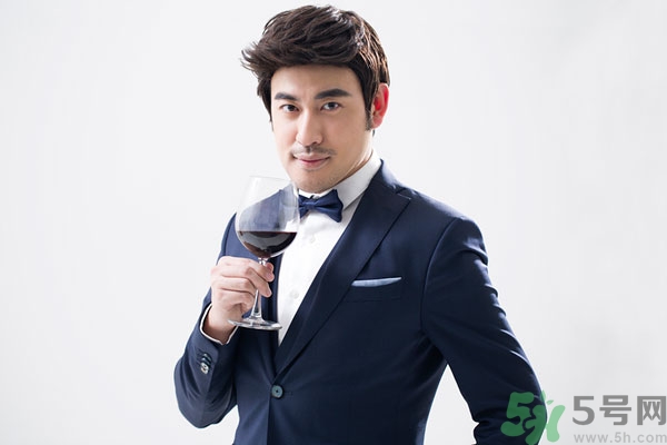 紅酒是葡萄酒嗎？葡萄酒和紅酒有什么區(qū)別
