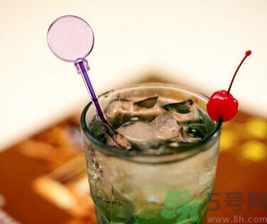 孕婦能喝碳酸飲料嗎？孕婦喝碳酸飲料對(duì)胎兒有影響嗎？