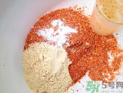 秋天釣魚用什么餌料？秋季釣魚用什么餌料好？
