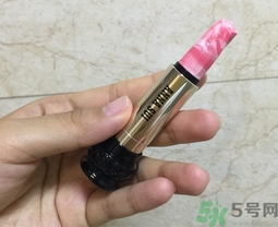安娜蘇鎏金煥彩唇膏多少錢(qián)?安娜蘇鎏金煥彩唇膏專柜價(jià)格