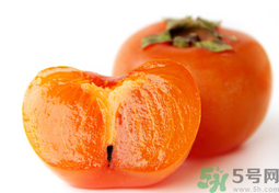 新鮮柿子皮可以吃嗎？吃了柿子皮怎么辦？