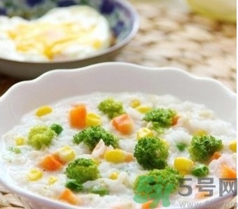 孕婦早餐吃什么好？孕婦早餐幾點(diǎn)吃最好？