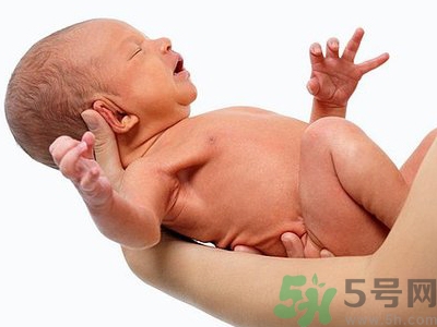 新生兒為什么那么丑？新生兒越丑越好嗎？