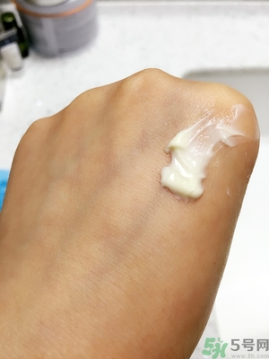 思親膚和自然樂園哪個(gè)好？skin food和自然樂園哪個(gè)好用？
