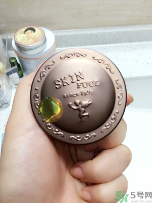 思親膚和自然樂園哪個(gè)好？skin food和自然樂園哪個(gè)好用？