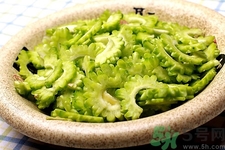 經(jīng)常喝苦瓜水有什么好處？新鮮苦瓜水怎么做比較好喝？