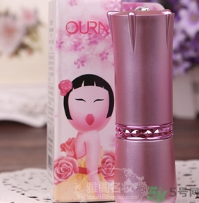 oura馬油唇膏好用嗎？愛茉莉oura馬油唇膏顏色區(qū)別