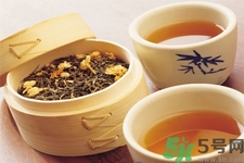 茶垢對(duì)身體有害嗎？茶垢到底是養(yǎng)生還是危害健康？