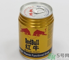 紅牛是碳酸型飲料嗎？喝紅牛有什么好處和壞處？