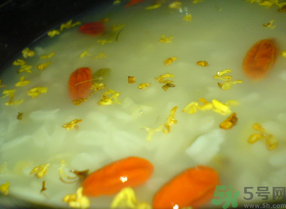 新鮮桂花可以煮粥嗎？桂花可以煮粥嗎？
