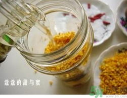 桂花酒可以加蜂蜜嗎？桂花酒可以和蜂蜜一起吃嗎？