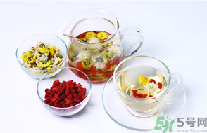 桂花和菊花可以一起泡茶嗎？桂花可以和能一起喝嗎？