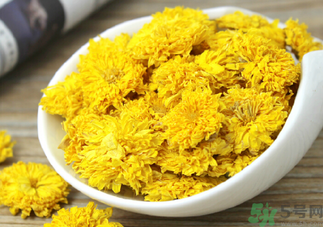 菊花茶過(guò)期了能喝嗎？過(guò)期的菊花茶還能喝嗎？