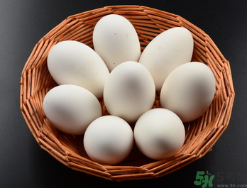 鴨蛋不能和什么一起吃？鴨蛋不能與什么食物同食？