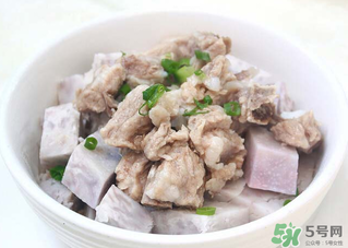 煮排骨用涼水還是熱水？燉排骨用熱水好還是涼水好？