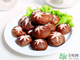 干香菇和鮮香菇的區(qū)別？干香菇和鮮香菇哪個好？