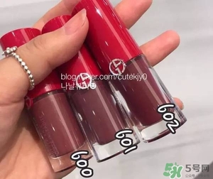 阿瑪尼小胖丁唇釉哪個(gè)色最火？阿瑪尼小胖丁唇釉保留了紅管的哪個(gè)色？