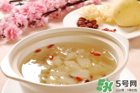 喝銀耳紅棗湯會發(fā)胖嗎？晚上吃銀耳紅棗湯長會胖嗎？