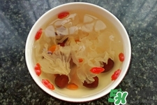 喝銀耳紅棗湯對(duì)身體好嗎？長期吃銀耳紅棗湯有什么好處？