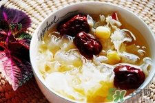 喝銀耳紅棗湯會(huì)上火嗎？上火能喝銀耳紅棗湯嗎？