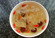 銀耳紅棗湯怎么做最正宗好吃？銀耳紅棗湯怎么做補(bǔ)血養(yǎng)顏？