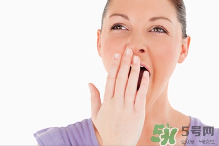 打哈欠會中風(fēng)嗎？老人經(jīng)常打哈欠要警惕中風(fēng)