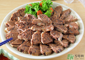熟牛肉放冰箱里能保鮮多久？熟牛肉冷凍可以放多久？