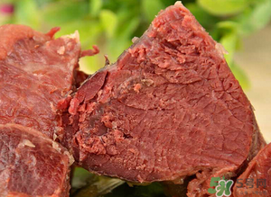 熟牛肉放冰箱里能保鮮多久？熟牛肉冷凍可以放多久？