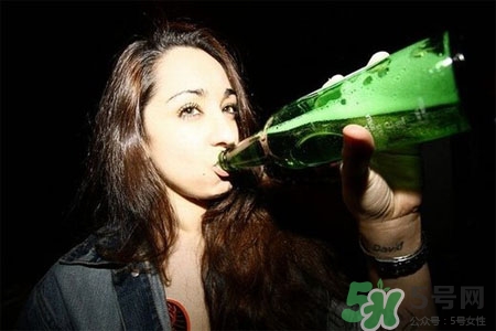 喝白酒后多久可以開車？喝多少酒不算酒駕？