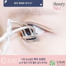 睫毛夾怎么用？睫毛夾的使用方法