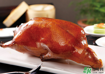 吃烤鴨會(huì)長胖嗎？晚上吃烤鴨會(huì)胖嗎？