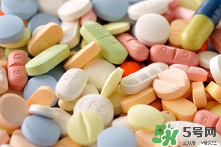 小孩為什么不能吃大人的藥？父母給孩子喂藥需注意