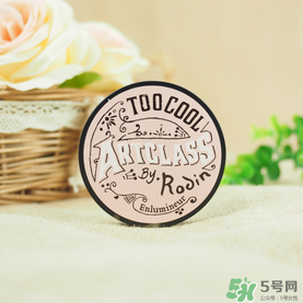 too cool for school是什么牌子？什么檔次？