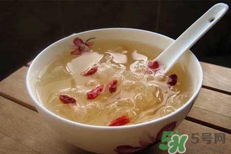 銀耳湯怎么做好吃？銀耳湯怎么吃最有營(yíng)養(yǎng)？