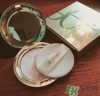 elegance極致歡顏蜜粉怎么樣？elegance蜜粉餅好用嗎？