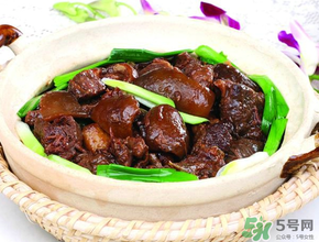 狗肉和什么一起吃最好？狗肉和什么一起燉好吃？